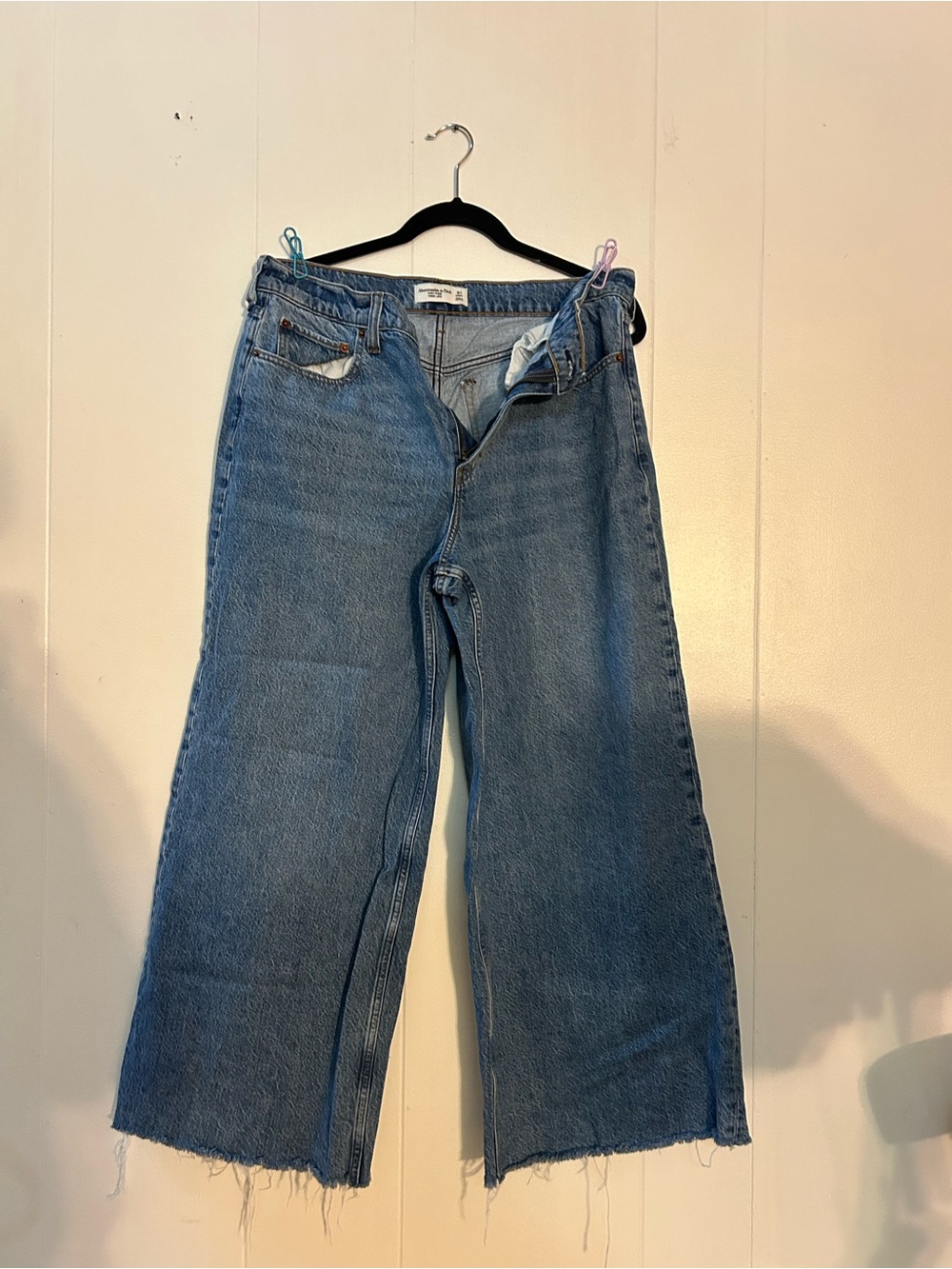 Abercrombie & Fitch Relaxed Wide-Leg Blue Jeans